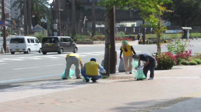 清掃活動の様子